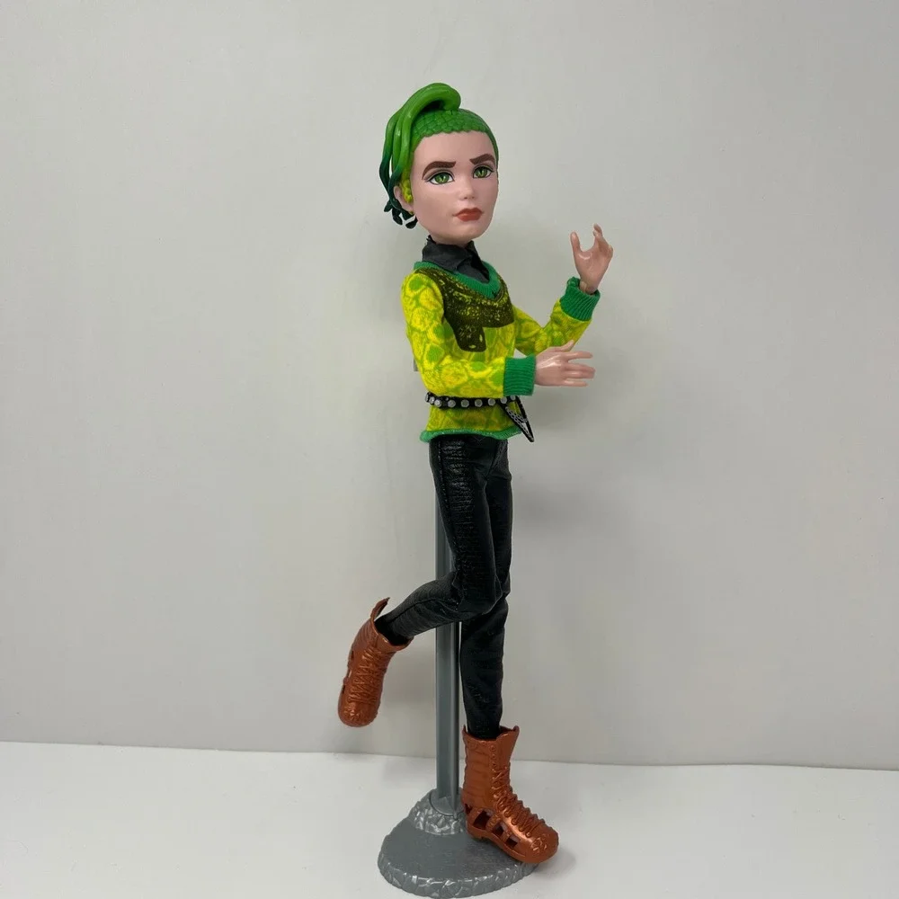 Monster High Deuce Gorgon Boo York Doll 11 Inch Green Hair Boy Figure 2008